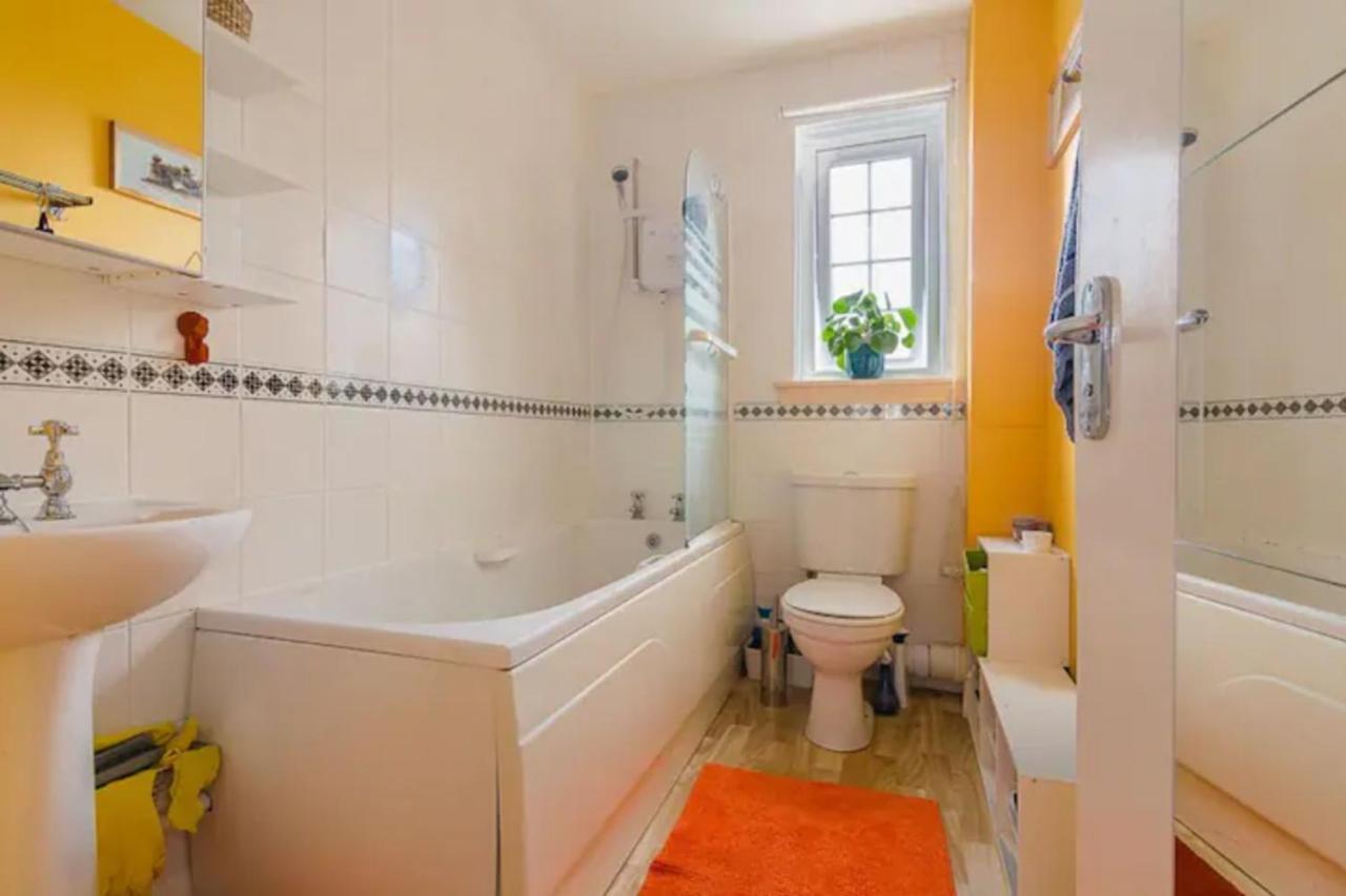 Guestready - Cosy & Bright - Central Flat Edinburgh Exterior photo